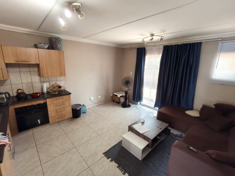 2 Bedroom Property for Sale in Geelhoutpark North West